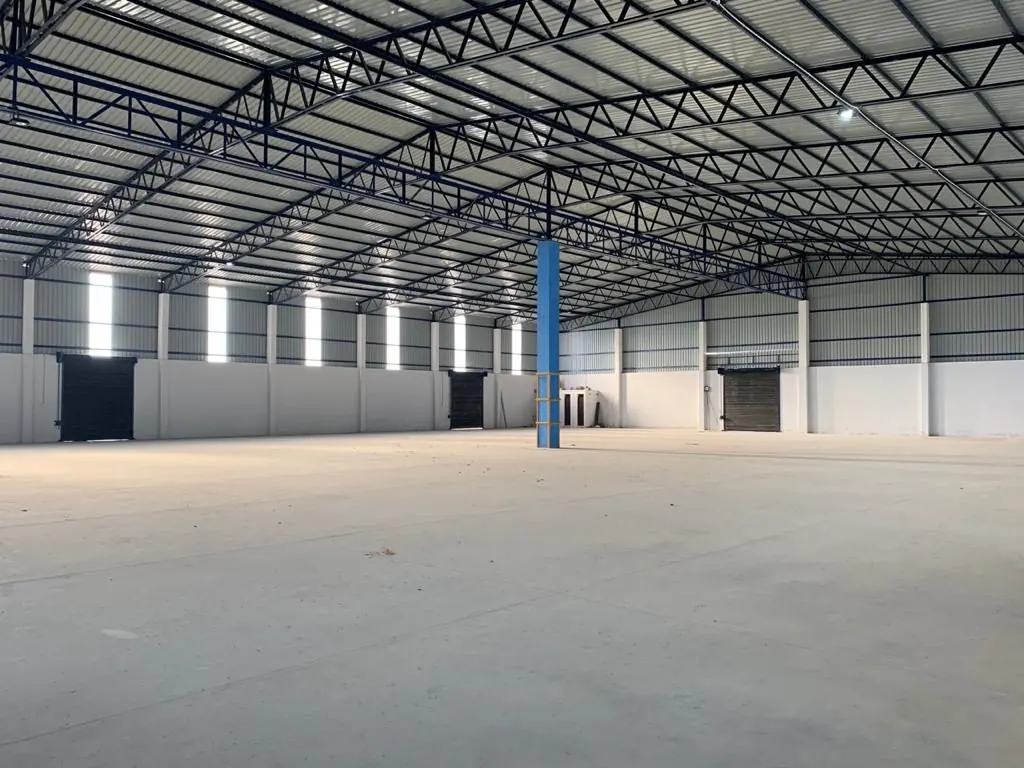 Empty warehouse bay ready for a dedicated tenant